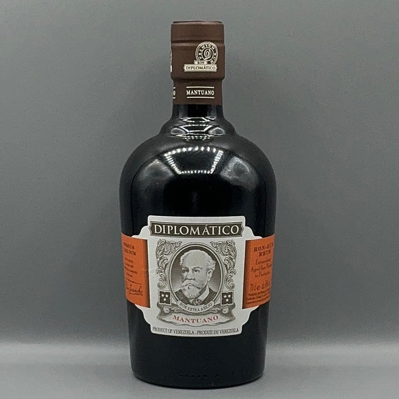 DIPLOMAICO MANTUANO RUM